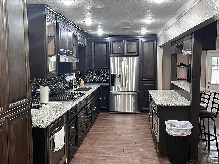 6335 Tall Willow Dr — Photo 9
