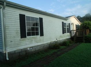 3418 Ridge Rd, Cedar Hill, TN 37032