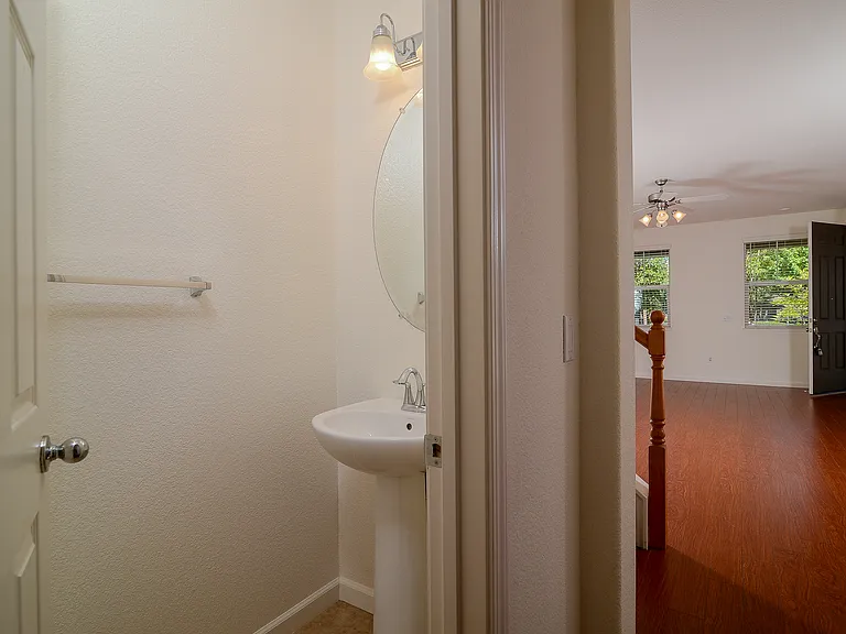 2300 Las Palomas Loop — Photo 9