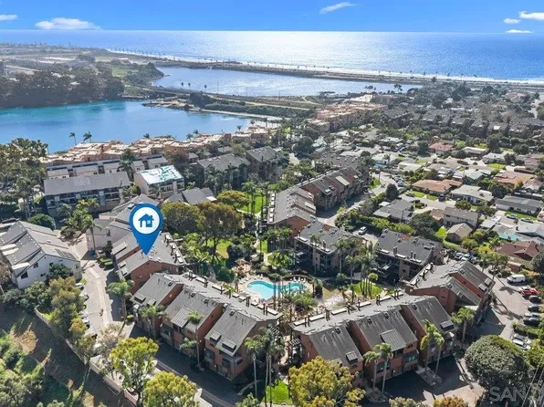 4011 Layang Layang Cir APT F, Carlsbad, CA 92008