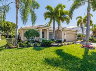 11010 Lakeland Cir, Fort Myers, FL 33913