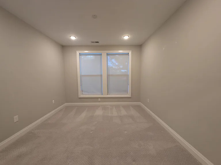 751 N 6th St #102 — Photo 9