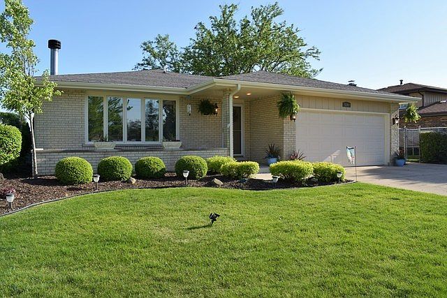 1st image of 9243 139th St