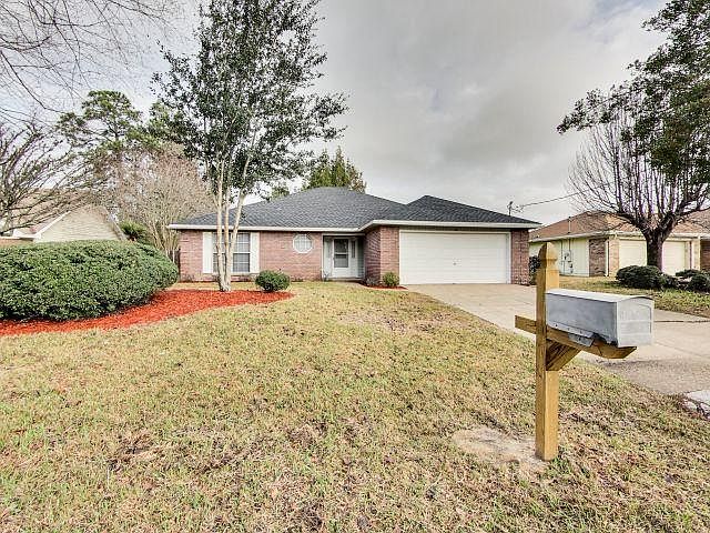 1st image of 311 Northampton Cir