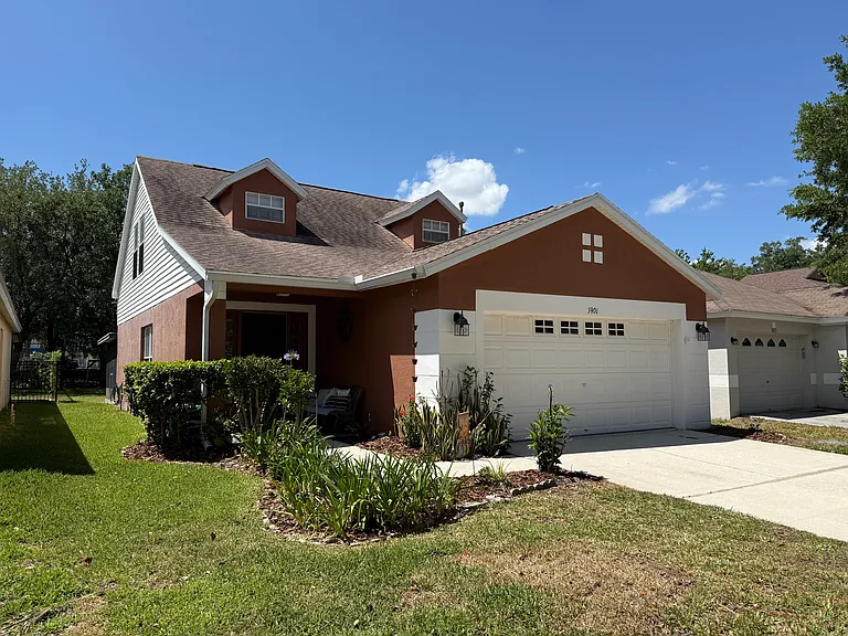 5901 Wrenwater Dr — Photo 2