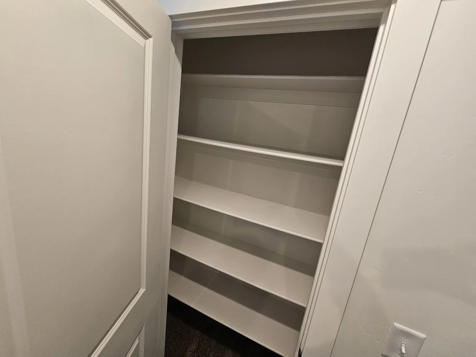 112 E 730 N - Upstairs - 1 — Photo 4