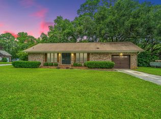 100 Maple Dr, Summerville, SC 29485
