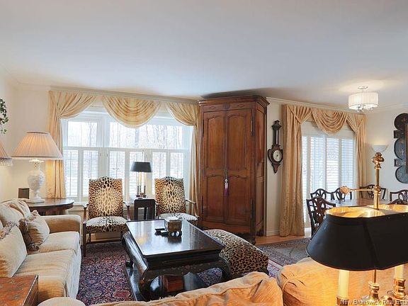 3rd image of 2865 Rothesay Rd #5