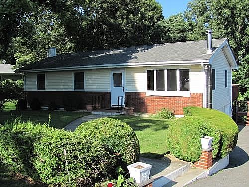 1st image of 14 Chalmers Blvd