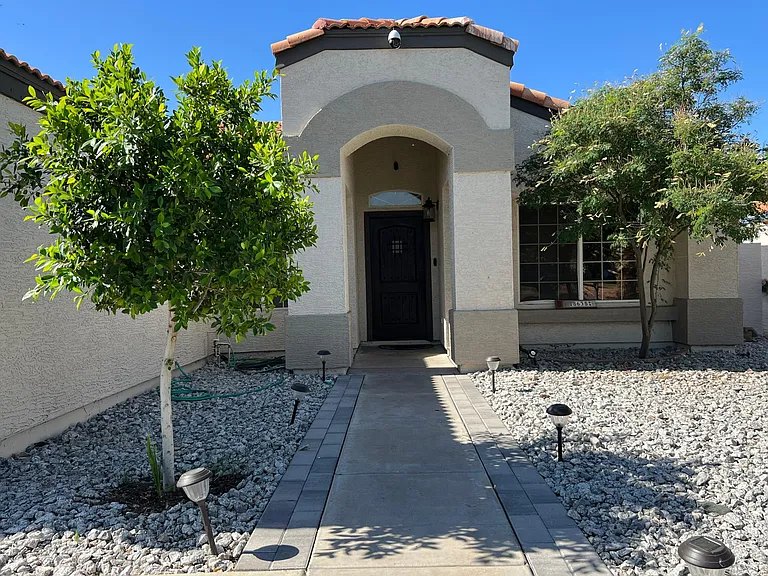 8635 W Roanoke Ave — Photo 4