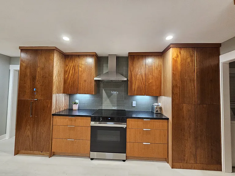 3806 Oaklawn St — Photo 3