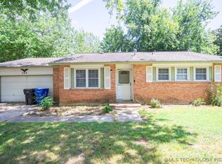 509 N Village Pl, Broken Arrow, OK 74012