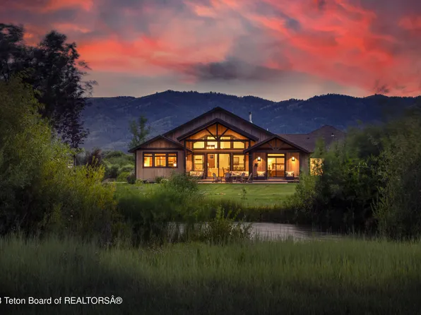 7132 Fox Meadows Dr, Victor, ID 83455