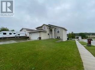 294 Tocher Ave #1A, Hinton, AB T7V2E1
