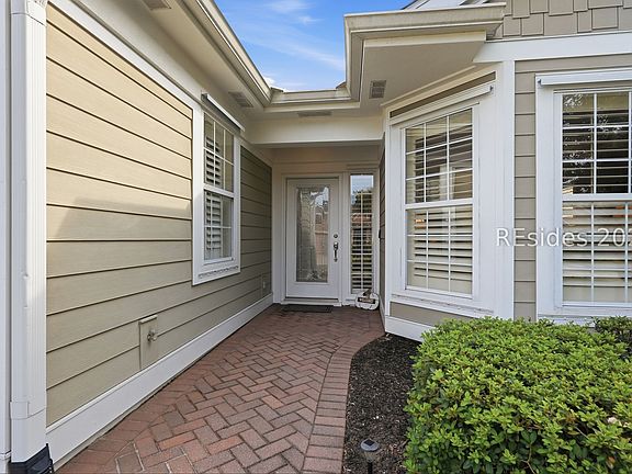 4th image of 65 Thomas Bee Dr