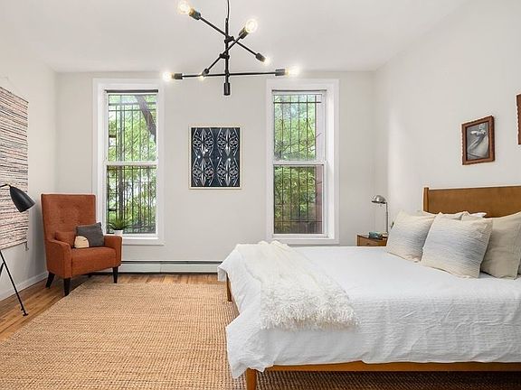 2nd image of 402 Franklin Ave