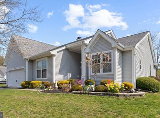 8 Misty Lake Ct, Barnegat, NJ 08005