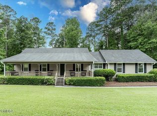 1184 Forsyth Landing Dr, Forsyth, GA 31029