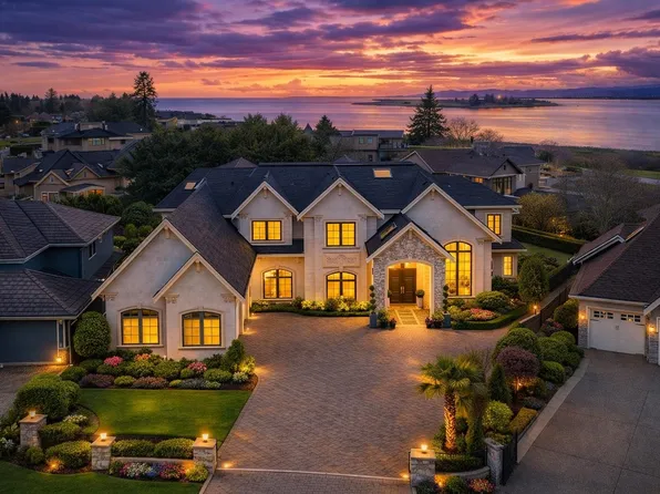 5711 Riverdale Dr, Richmond, BC V7C 2E4