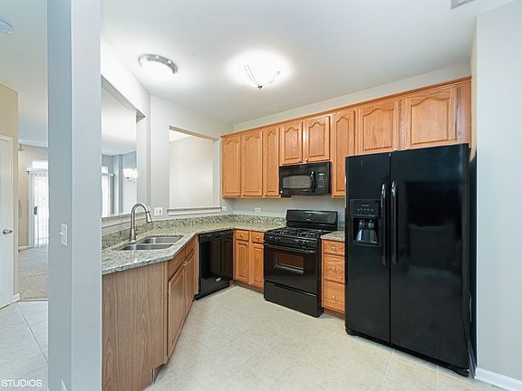 3rd image of 76 Keeneland Ct