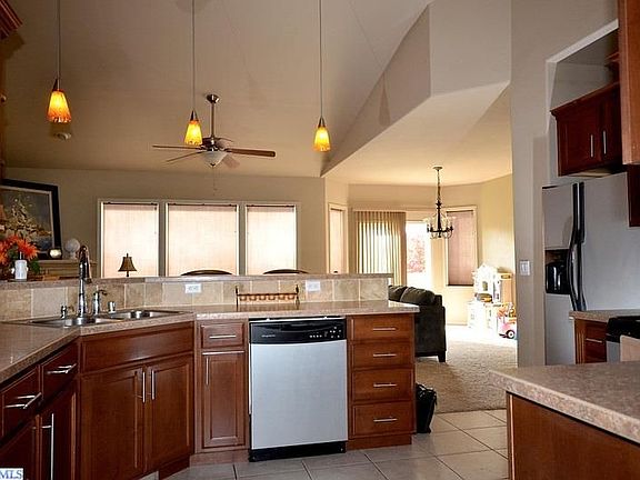 5th image of 4804 Candellia Ct