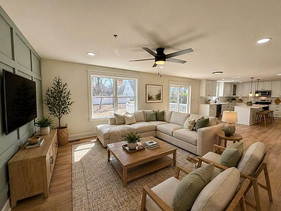 3rd image of 108 La Gorce Dr