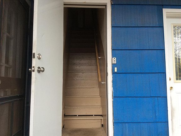3rd image of 723 W Montgomery Ave #2