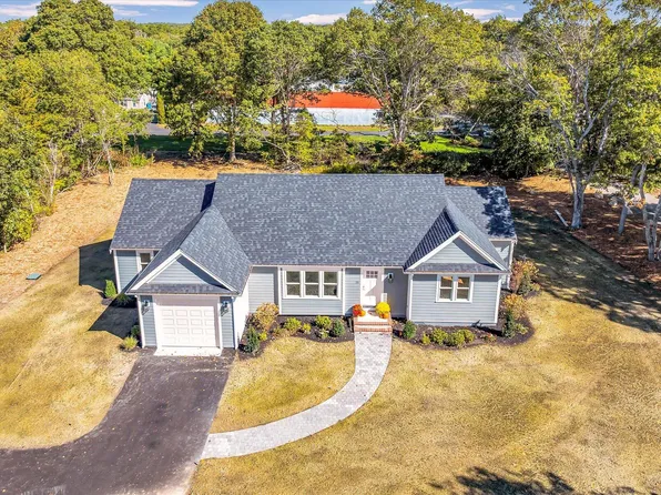 25 Percival Road, Teaticket, MA 02536