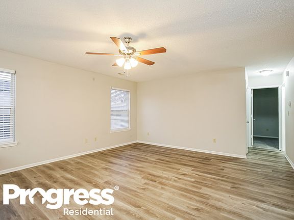3rd image of 7639 Scatter Woods Ln