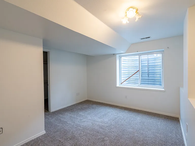 6431 Gemfield Dr — Photo 15