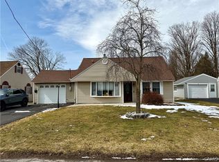 427 Van Roen Rd, Utica, NY 13502