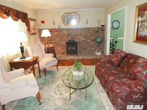 3rd image of 48 Vanderbilt Ave