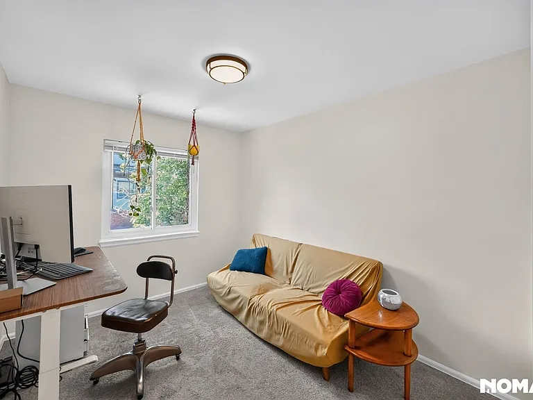 15652 E Jefferson Ave — Photo 17