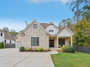 11275 Houze Rd, Roswell, GA 30076