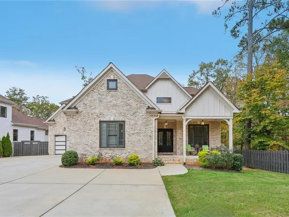 11275 Houze Rd, Roswell, GA 30076