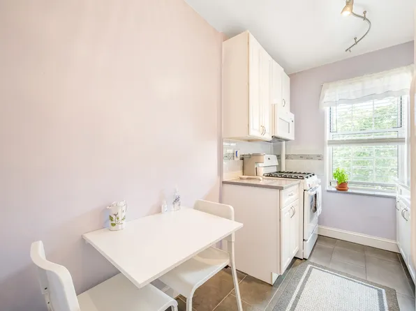 30-31 Hobart Street image 5 of 22