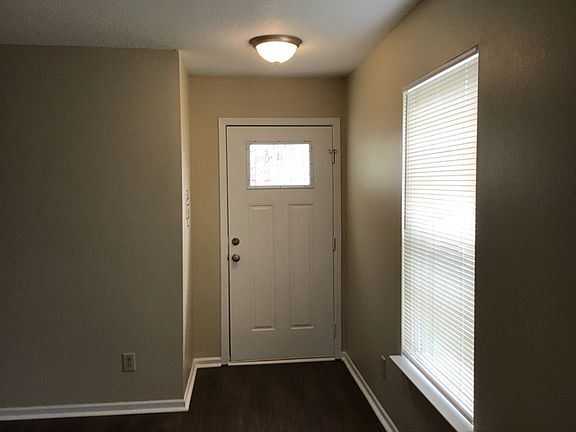 2nd image of 1948 Blue Pine Ln