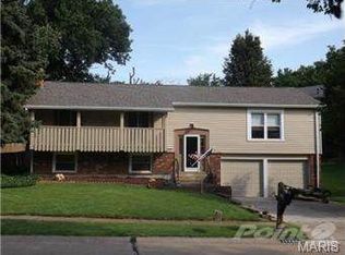 11746 Summerhaven Dr, Saint Louis, MO 63146