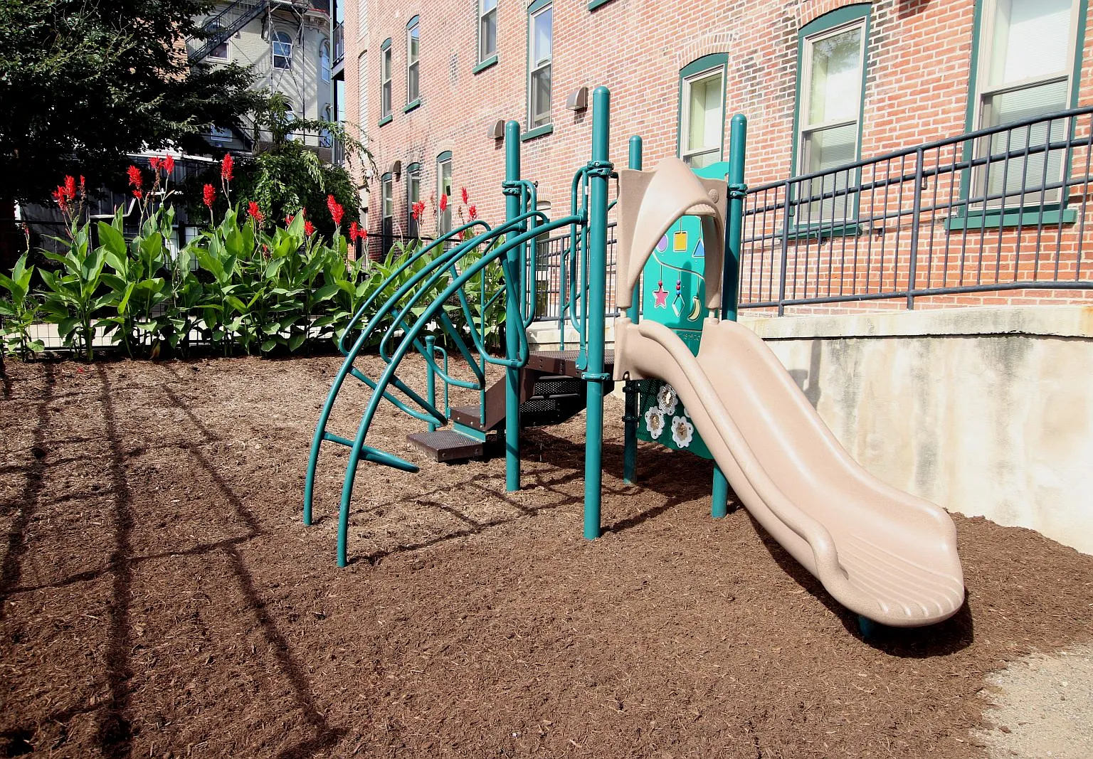 Greystone Apartments — Photo 2