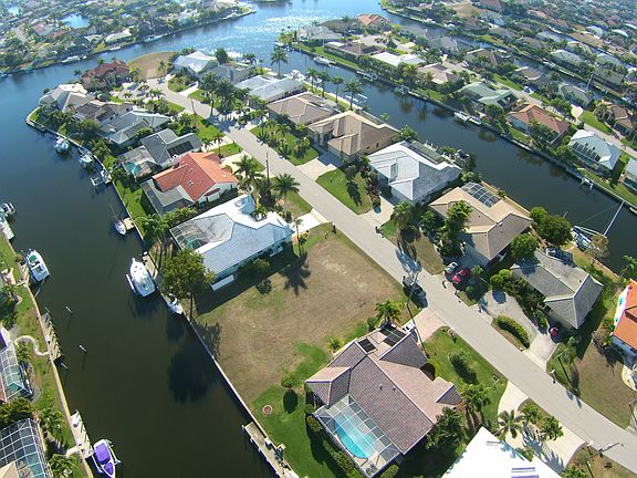 2nd image of 2826 Don Quixote Dr