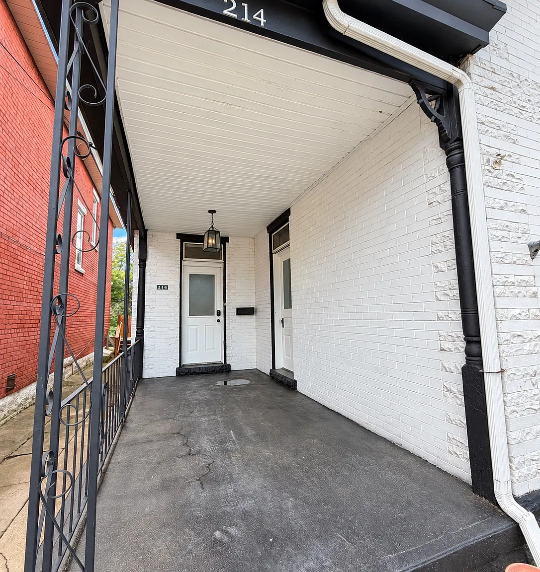 2 bed, 1075 sqft, $2,000 — Photo 3