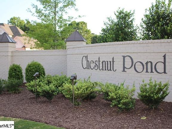 5th image of 2 Chestnut Pond Ln