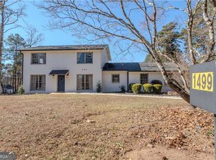 1499 Smokehouse Ln, Stone Mountain, GA 30088