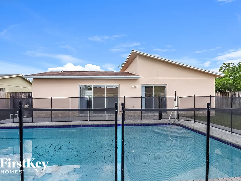 7701 SW 7th Ct — Photo 15