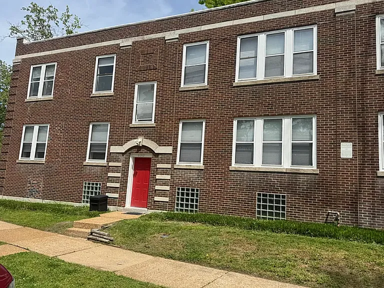 6309-13 Cabanne Ave — Photo 1