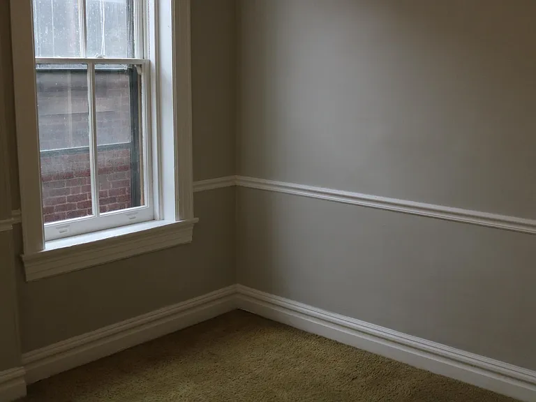 2319 Michigan Ave — Photo 10
