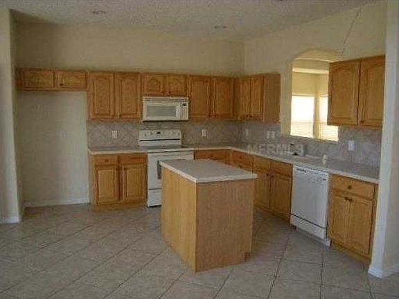 4th image of 8595 La Isla Dr