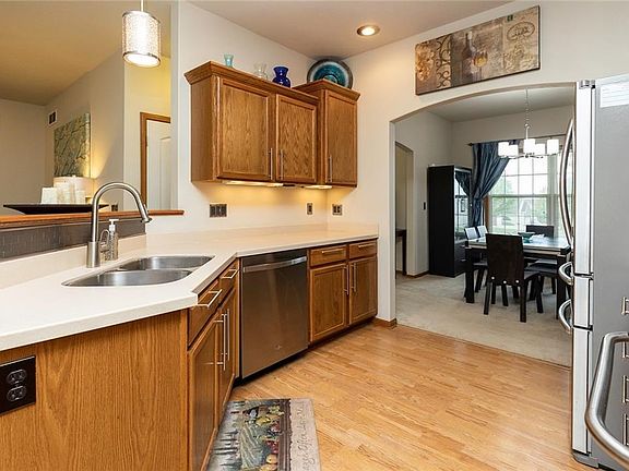 2nd image of 6922 Aubrey Ct