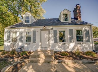 225 N 74th St, Belleville, IL 62223