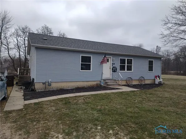 355 E Vine St, Sherwood, OH 43556
